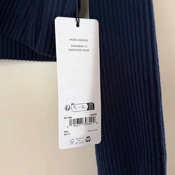 Alo Muse Hoodie - Picture 2 of 5